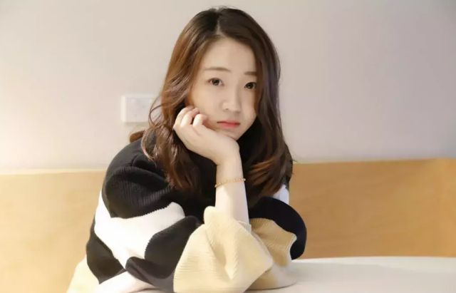 九游娱乐平台：演员齐如意：7岁出道12岁爆红当红时出国留学如今无戏可拍(图3)