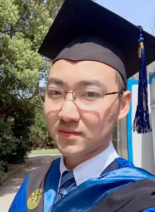 九游娱乐平台：回顾：上交大研究生放弃治疗捐献遗体研究骗奶奶说我出国留学了(图5)