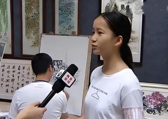 九游娱乐网站：那个14岁以750分上清华的女孩出国留学不愿回国现状让人感慨(图3)