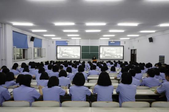 九游娱乐网站：长春净月区人民法院走进吉林警察学院开展法治教育培训(图6)