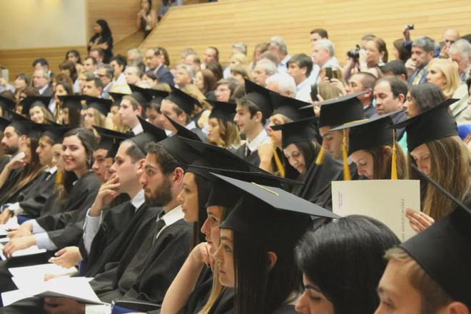 九游娱乐网站：高考后留学英国这些部分大学相当于中国的985／211！(图3)