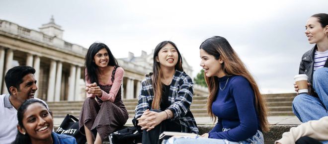 九游娱乐：留学顶配人设：东北中产小孩(图20)