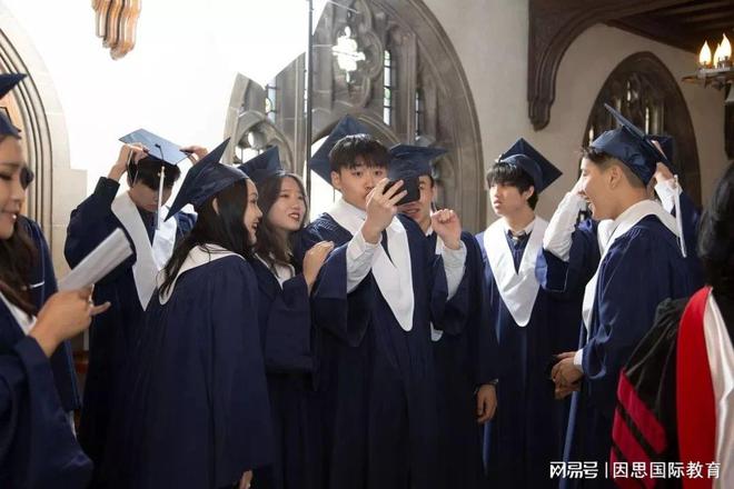 九游娱乐平台：想要高三出国留学？女王OSSD课程无需高考成绩直升TOP100名校！(图3)