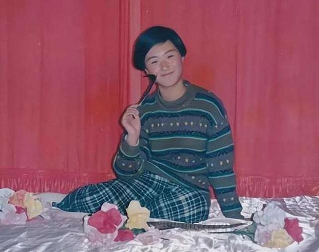 九游娱乐网站：回顾曹茜：父母送她出国留学却21年拒见患癌父母到底是为什么？(图4)