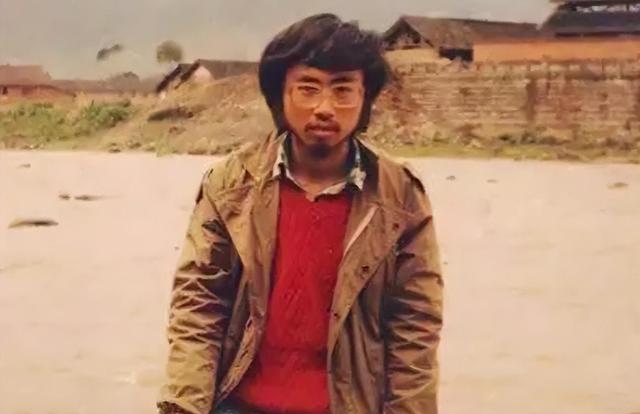 九游娱乐：回顾“北大才女”田晓菲：19岁出国留学留美嫁53岁导师现状如何(图8)