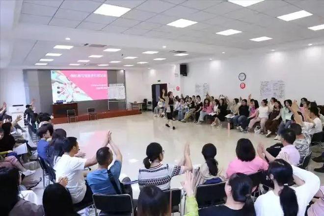 九游娱乐：育骨干人才促校家社高效协同｜2024年万州区家庭教育种子教师专项培训完美收官(图5)