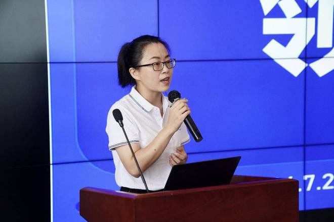 九游娱乐网站：绵阳城市学院组织新进教师开展专项研修提升教育教学能力(图2)