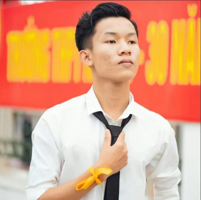 九游娱乐：我越南人不顾母亲反对到中国留学坐高铁感受中国速度太震撼(图3)