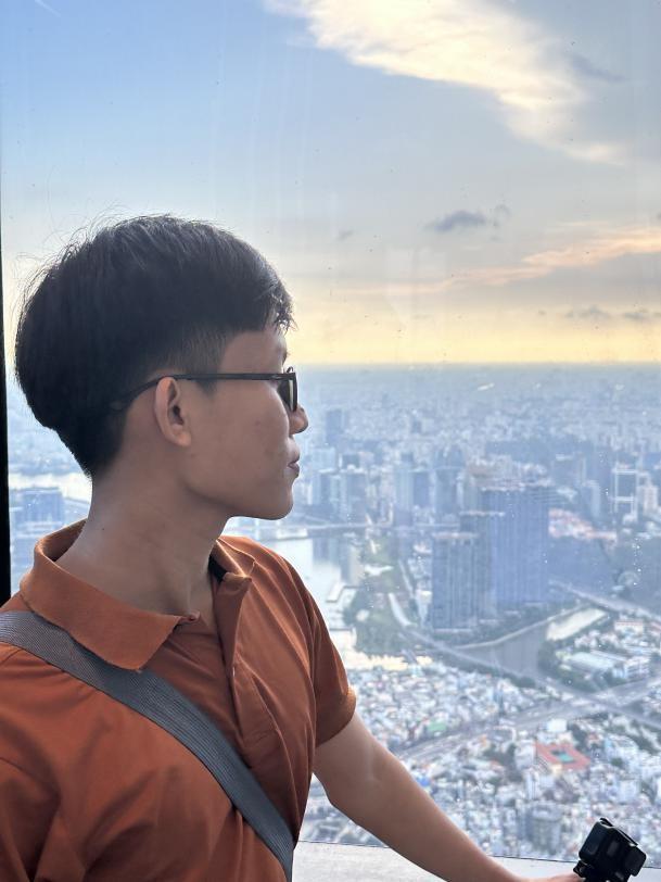 九游娱乐：我越南人不顾母亲反对到中国留学坐高铁感受中国速度太震撼(图4)