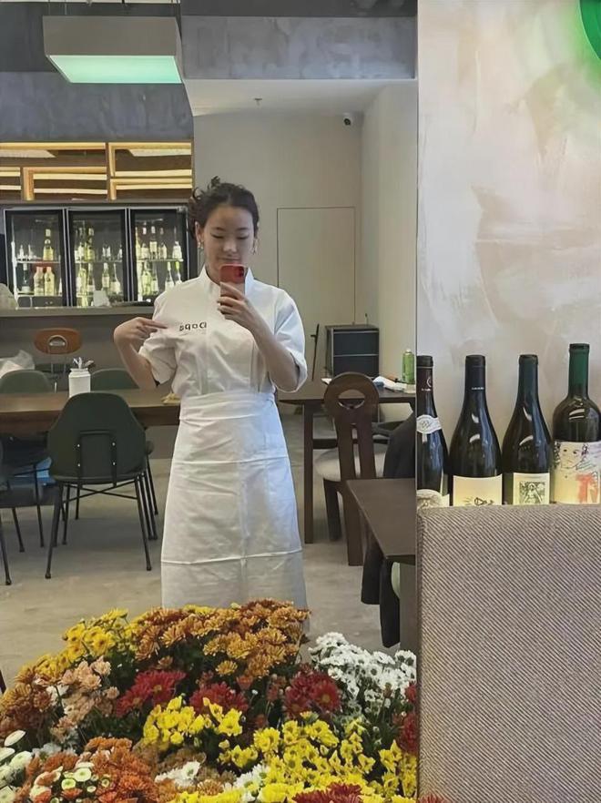 九游娱乐平台：“985学霸留学花30万回国工资5500”冲上热搜：笑话她的人是真傻(图4)