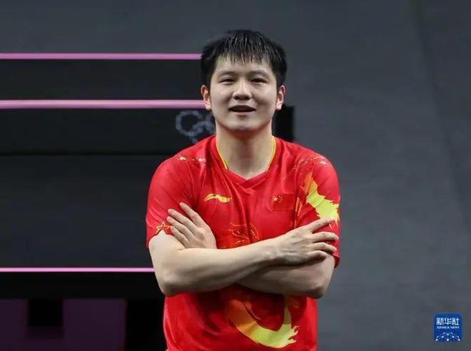 九游娱乐：樊振东被曝计划留学拿到大学出国名额男团决赛后发文有深意(图2)