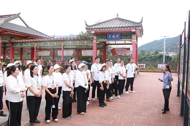 九游娱乐网站：保山昌宁县：推动干部教育培训走深走实(图2)