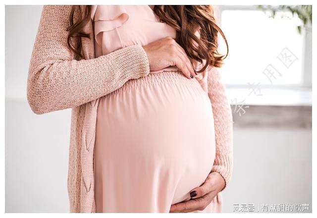 九游娱乐网站：我小区的那对退休老夫妻儿子出国留学他们晚年的结局让人泪目(图8)