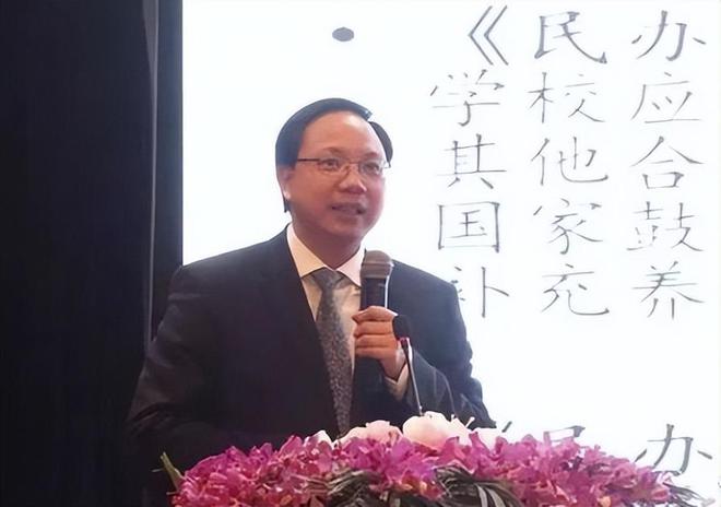 九游娱乐：教培放开了？发文“激发教育和培训消费”教育专家给出解释(图4)