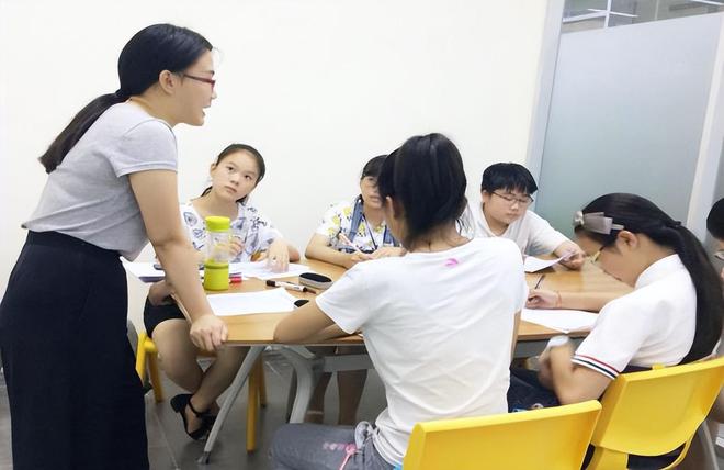 九游娱乐：教培放开了？发文“激发教育和培训消费”教育专家给出解释(图6)