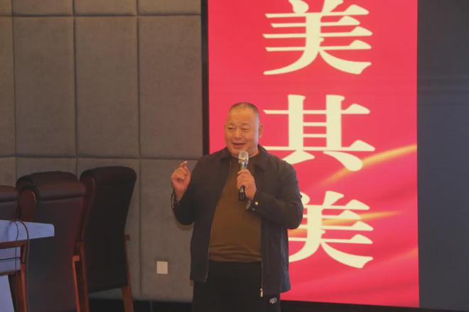 九游娱乐网站：理性评价快乐生活——绵阳开元中学开展教师心理健康教育培训会(图4)