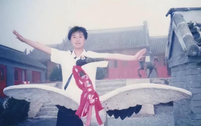 九游娱乐：辽宁夫妇送女出国留学14年杳无音讯患癌后才知她已是德国教授(图8)