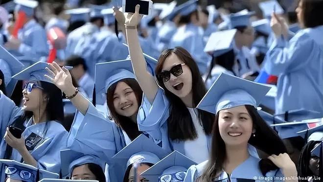 九游娱乐网站：中国赴美留学人数骤降9成！美专家：美国科研发展离不开中国学生(图5)