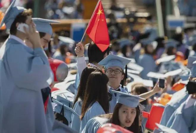 九游娱乐网站：中国赴美留学人数骤降9成！美专家：美国科研发展离不开中国学生(图12)