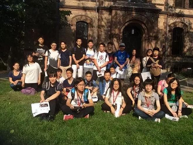 九游娱乐网站：中国赴美留学人数骤降9成！美专家：美国科研发展离不开中国学生(图22)