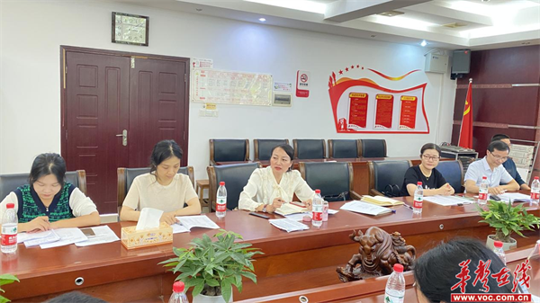 九游娱乐平台:以研促教常德市第四中学英语组省级课题开题(图2)