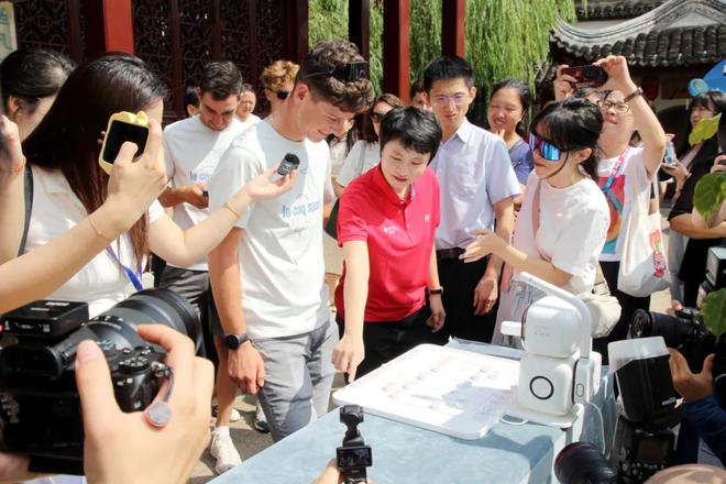 九游娱乐：棋遇“骑”缘体旅融合第四届上海杯象棋大师公开赛焕新古镇精彩(图4)