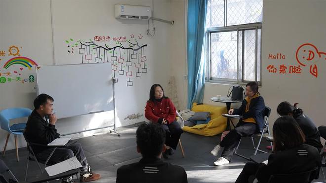 九游娱乐网站:李锋教育心理老师研讨会再启侯老师分享专业培训心得(图3)