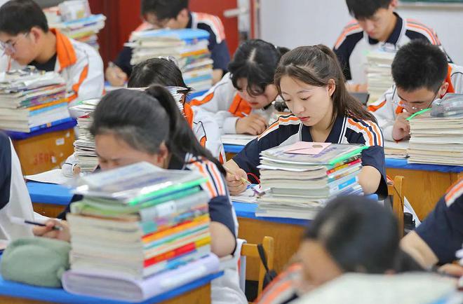 九游娱乐：教培行业好起来了？(图7)