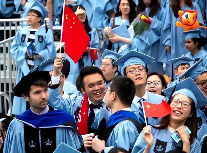 九游娱乐：中韩印赴美留学人数断崖：印度377万韩国63万中国令人意外(图2)