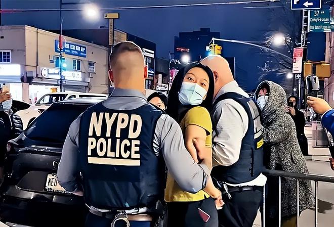 九游娱乐：为移民美国在联合国大楼举牌抹黑中国的张晓宁终于“圆梦”了(图12)