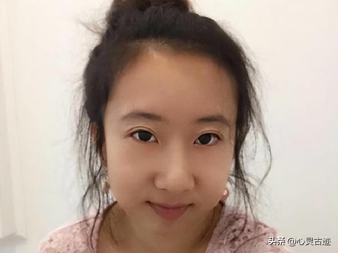 九游娱乐：称赞美国空气香甜的杨舒平被骂惨后霉运不断回国下场凄惨无比(图2)
