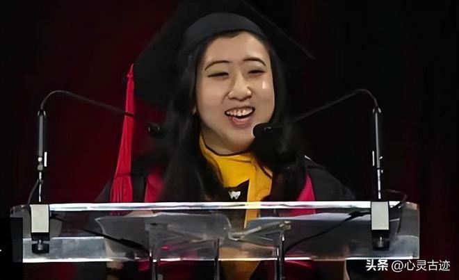 九游娱乐：称赞美国空气香甜的杨舒平被骂惨后霉运不断回国下场凄惨无比(图7)
