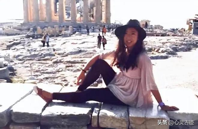 九游娱乐：称赞美国空气香甜的杨舒平被骂惨后霉运不断回国下场凄惨无比(图19)