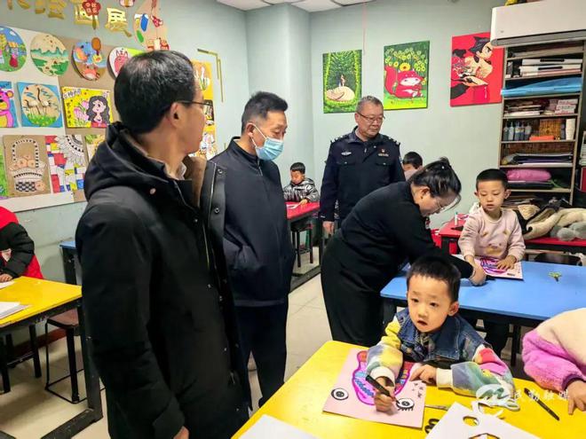 九游娱乐网站：民勤县开展寒假校外培训治理专项行动(图2)