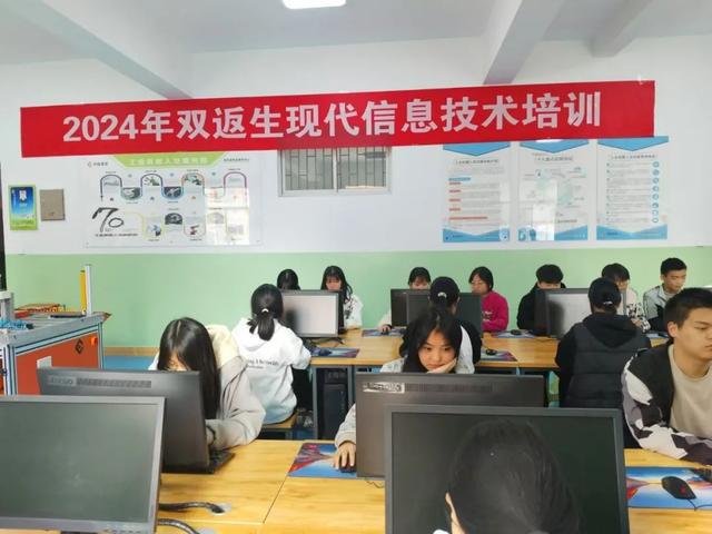 九游娱乐平台：扶风教育高质量发展系列报道——职成幼篇(图5)