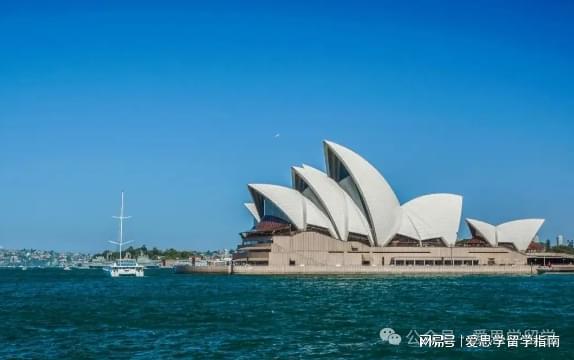 九游娱乐平台：各国留学成本速览：一年留学费用花多少？(图2)
