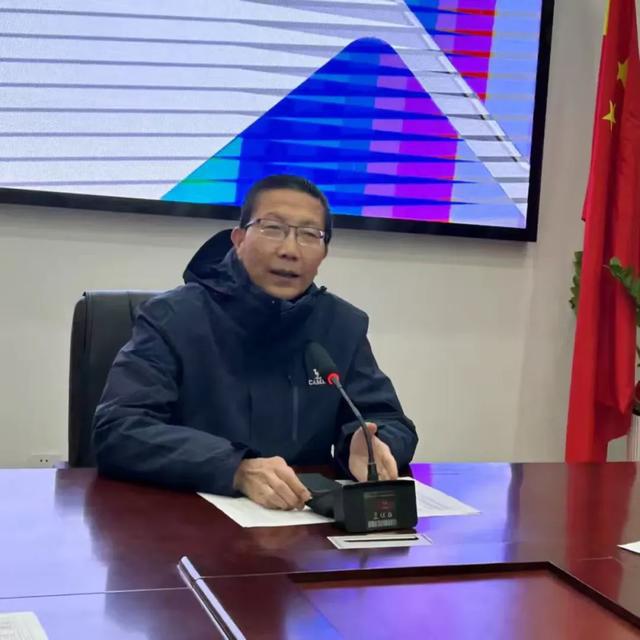 九游娱乐平台：西航二中教育集团汉都新苑中学初2025届期末、收心考质量分析会(图7)