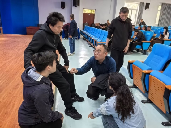 九游娱乐平台：丰都县职业教育中心举办“善和”社会技能培训第四期学员开班仪式(图8)