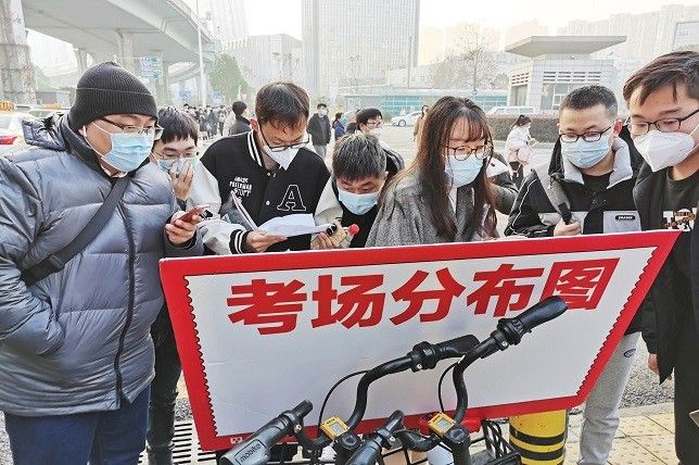 九游娱乐：留学性价比大揭秘：家境一般的你到底该去哪个国家？(图3)