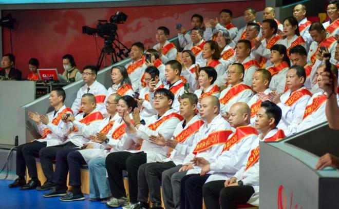 九游娱乐平台：“医”心贴民心争做“最美基层好医生”(图1)