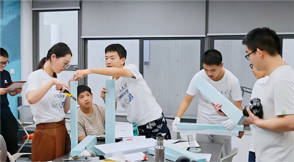 九游娱乐网站：聚焦内涵建设提升育人成效！新学期上海基础教育这些亮点值得期待(图1)