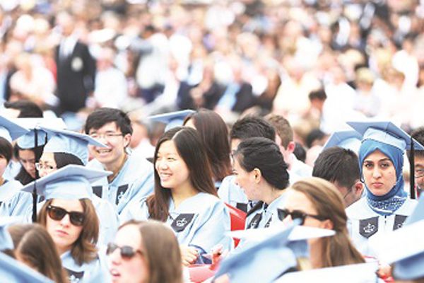 九游娱乐：海外留学「退潮」985高校留学人数五年下降超20%国内读研就业成主流如何看待这一变化？(图2)