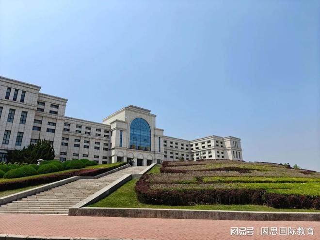 九游娱乐平台：滑档退档别灰心！大连大学2+2国际本科助力艺术生留学海外名校！(图1)