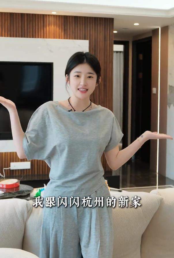 九游娱乐：黄一鸣自曝想让女儿出国留学(图1)