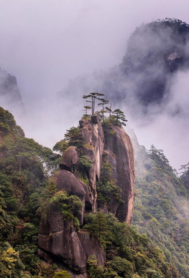 九游娱乐平台：江西旅游必去十大景点：自然与人文交织的诗意之旅！(图3)
