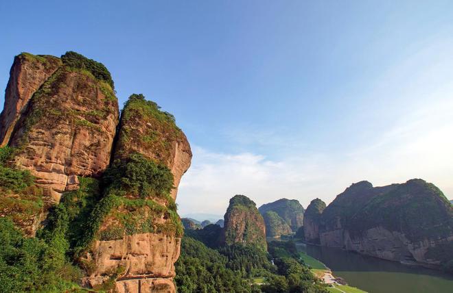 九游娱乐平台：江西旅游必去十大景点：自然与人文交织的诗意之旅！(图5)