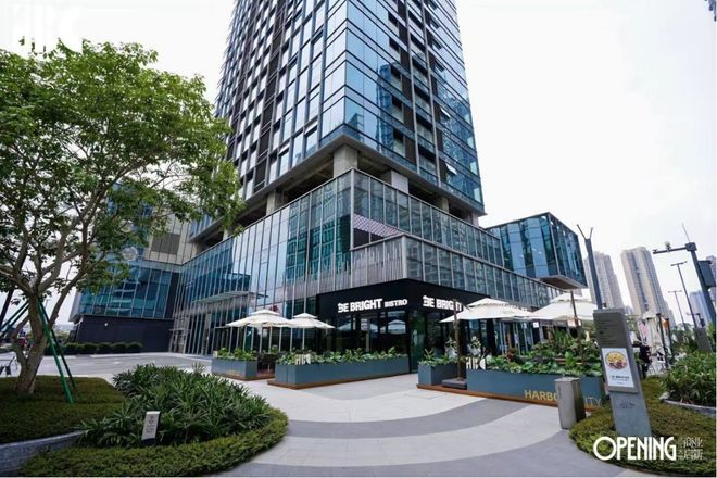 九游娱乐网站：广州滨江天地｜登冠荔湾600万+级奢宅Top1荣列广州Top3原因揭秘(图2)
