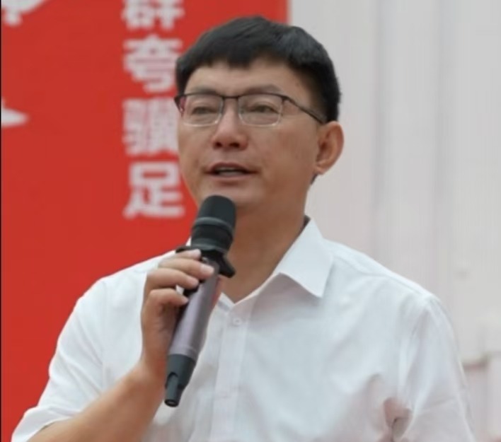 九游娱乐平台：他用脚步丈量教育援疆的“一诺千金”(图1)
