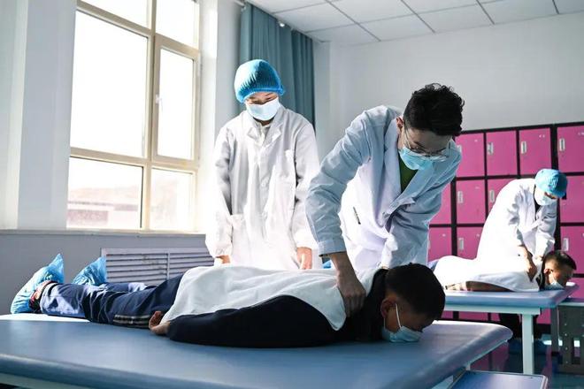 九游娱乐网站：高考人数8年来首次下降竞争压力终于小了吗？(图4)