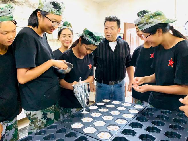 九游娱乐：西山起点养成教育培训学校专注青少年行为矫正军事化管理助力健康成长(图1)